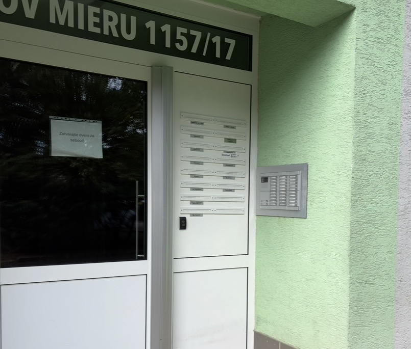 Obrancov mieru 1157, Púchov